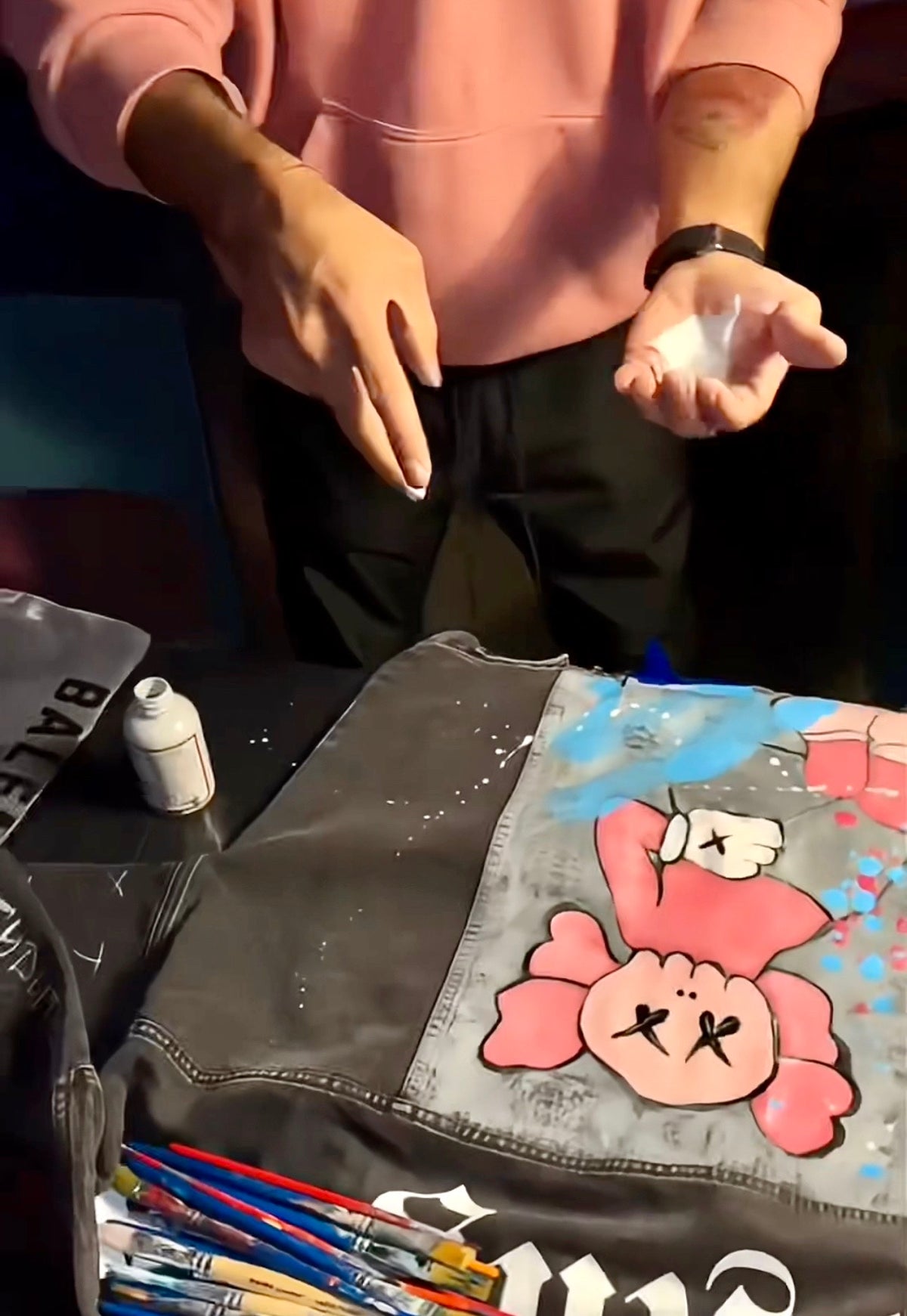Miami custom clothing painting workshop with artist guidance